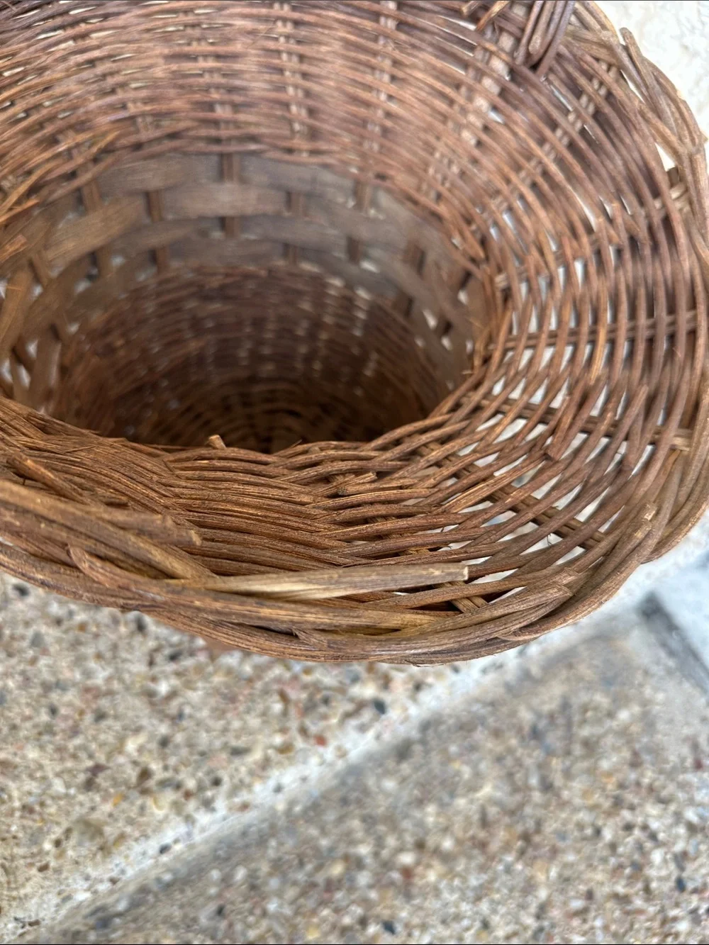 N/A handwoven willow